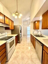 1295 Taylor Oaks Dr in Roswell, GA - Building Photo - Building Photo