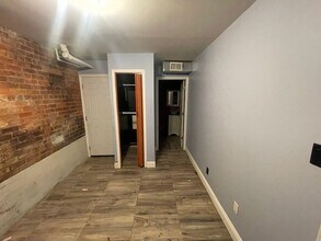 516 E Kirby St in Detroit, MI - Building Photo - Building Photo