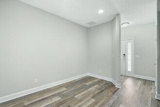 210 Kepler Lp in Richmond Hill, GA - Building Photo - Building Photo