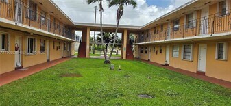 3800 SW 102nd Ave in Miami, FL - Building Photo