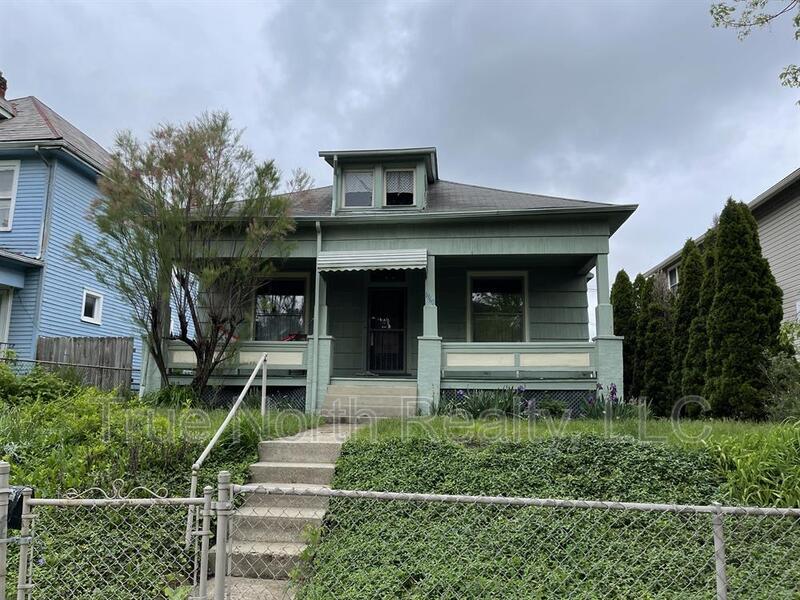 1960 Fairmont Ave in Columbus, OH - Building Photo