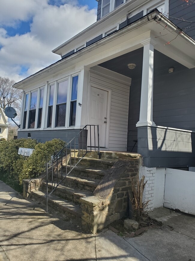 5513 Edna Ave, Unit 1F in Baltimore, MD - Foto de edificio - Building Photo