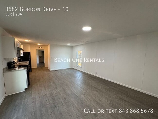 3582 Gordon Dr in Myrtle Beach, SC - Building Photo - Building Photo