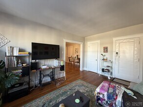 11 Gray St, Unit 9 in Cambridge, MA - Building Photo - Building Photo