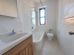 1487 Teller Ave in Bronx, NY - Foto de edificio - Building Photo