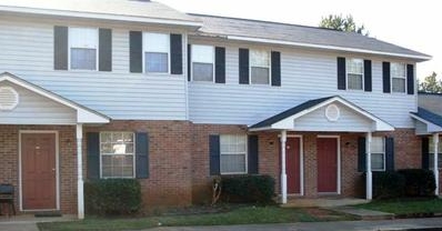 Meadowbrook Lane in Americus, GA - Foto de edificio