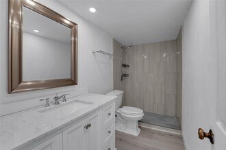 301 Croton Ave, Unit 302 in Lantana, FL - Building Photo - Building Photo