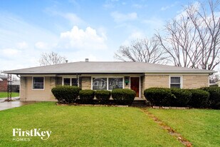 311 N Boehning St in Indianapolis, IN - Building Photo