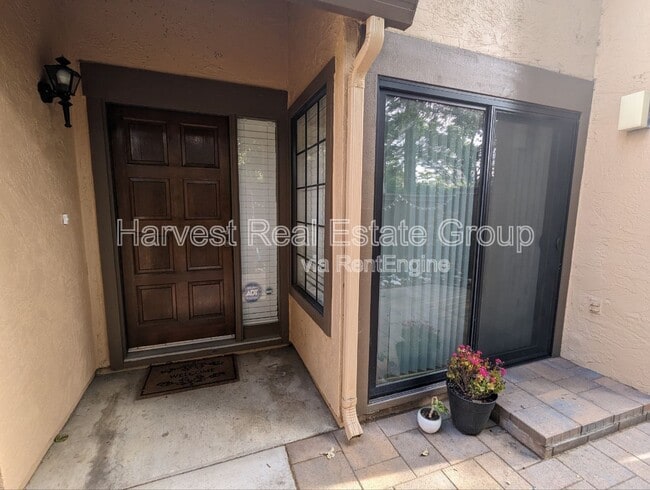 property at 1341 Greenwich Ct