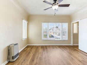 1324 N Peterson Ave in Long Beach, CA - Building Photo - Building Photo