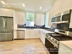 14433 101st Pl NE in Kirkland, WA - Building Photo - Building Photo