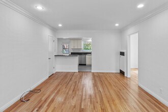 14619 Moorpark St, Unit 1 in Sherman Oaks, CA - Building Photo - Building Photo