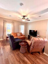 2030 Lakeside Dr in Seabrook, TX - Building Photo - Building Photo