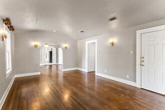 2711 Greene Ave in Fort Worth, TX - Building Photo - Building Photo