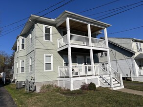 118 Richard St in West Hartford, CT - Building Photo - Building Photo