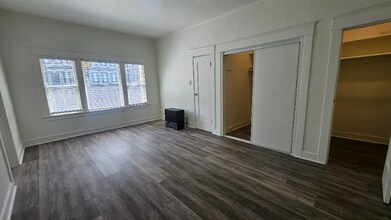 1026 Ingraham St in Los Angeles, CA - Building Photo - Building Photo