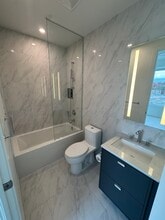 259 The Kingsway in Toronto, ON - Building Photo - Building Photo