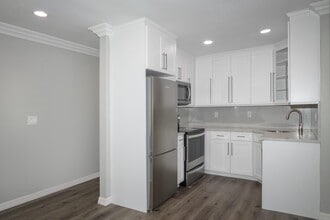 105 Overton Ave in Sayville, NY - Building Photo - Building Photo