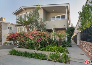 1134 23rd St in Santa Monica, CA - Building Photo - Building Photo