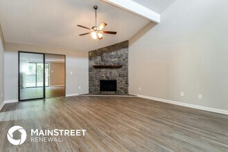 11665 Summer Tree Rd N in Jacksonville, FL - Building Photo - Building Photo