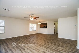 1087 E Appaloosa Rd in Gilbert, AZ - Foto de edificio - Building Photo