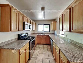 8158 Lichen Dr in Citrus Heights, CA - Building Photo - Building Photo