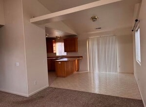 655 Arthur Ave in Cottage Grove, OR - Building Photo - Building Photo