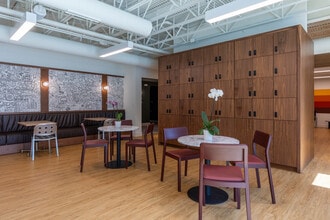 Forum Flats in Troy, MI - Foto de edificio - Interior Photo