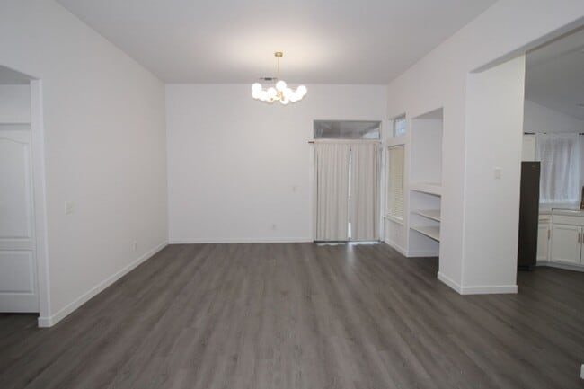 2232 Golden Ave in Clovis, CA - Building Photo - Building Photo