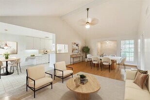 8419 Stroud Dr in Houston, TX - Building Photo