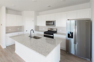 2401 Milo Hazel Ln in Round Rock, TX - Building Photo - Building Photo