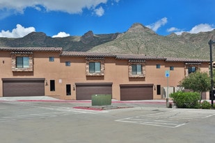 Siena Village Town Homes, in El Paso, TX - Building Photo