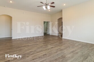 681 Rd 51021 in Cleveland, TX - Building Photo - Building Photo