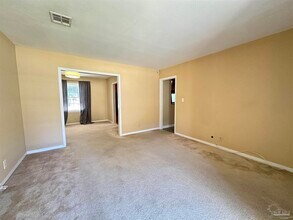 5560 Homewood Rd in Pensacola, FL - Building Photo - Building Photo