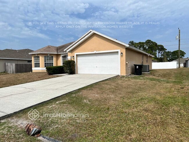 property at 1831 SW Renfro St