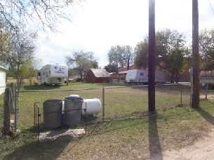 Hwy 16 in Tilden, TX - Building Photo - Other