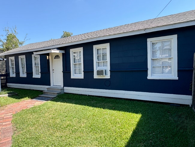 property at 902 Tulane St