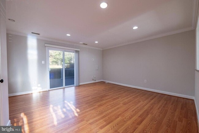 18811 Birdseye Dr in Germantown, MD - Building Photo - Building Photo