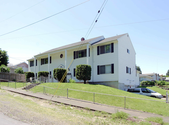 7931 N Kerby Ave in Portland, OR - Building Photo - Building Photo