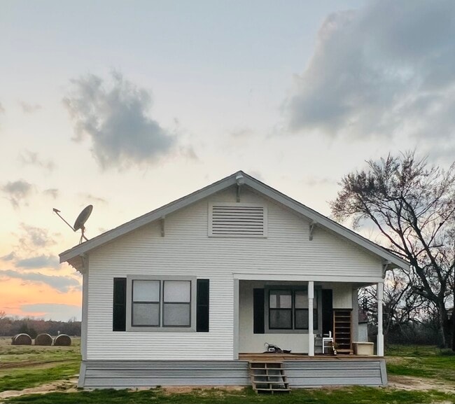 property at 900 NE Acc Rd