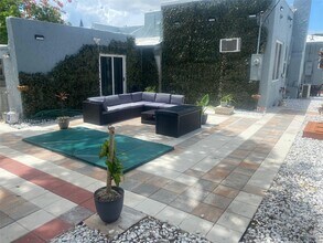 2242 Polk St-Unit -3 in Hollywood, FL - Building Photo - Building Photo