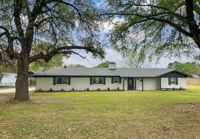 property at 11155 Betty Dr