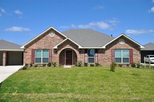 3404 Bahia Rd in Dickinson, TX - Building Photo