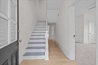 258 Douglas Ave in Portsmouth, VA - Foto de edificio - Building Photo