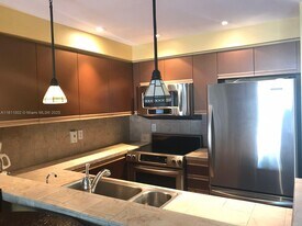3545 NE 167th St in Miami, FL - Building Photo