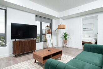 56 Beach St in Boston, MA - Building Photo - Building Photo