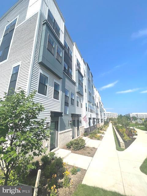 14431 Gln Mnr Dr in Chantilly, VA - Building Photo - Building Photo