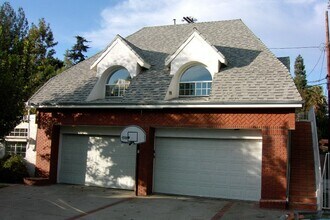 17717 Tulsa St in Los Angeles, CA - Building Photo - Building Photo