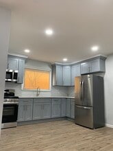 336 Scranton Ave, Unit 1 in Lynbrook, NY - Building Photo - Building Photo