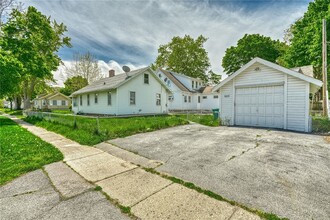 4 Belford Dr in Rochester, NY - Building Photo - Building Photo
